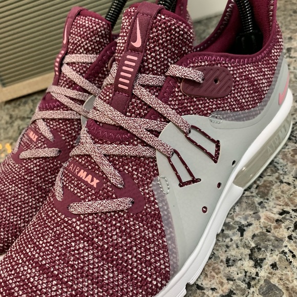 Nike Max Air Sequent 3 Women’s NEW - Picture 5 of 8